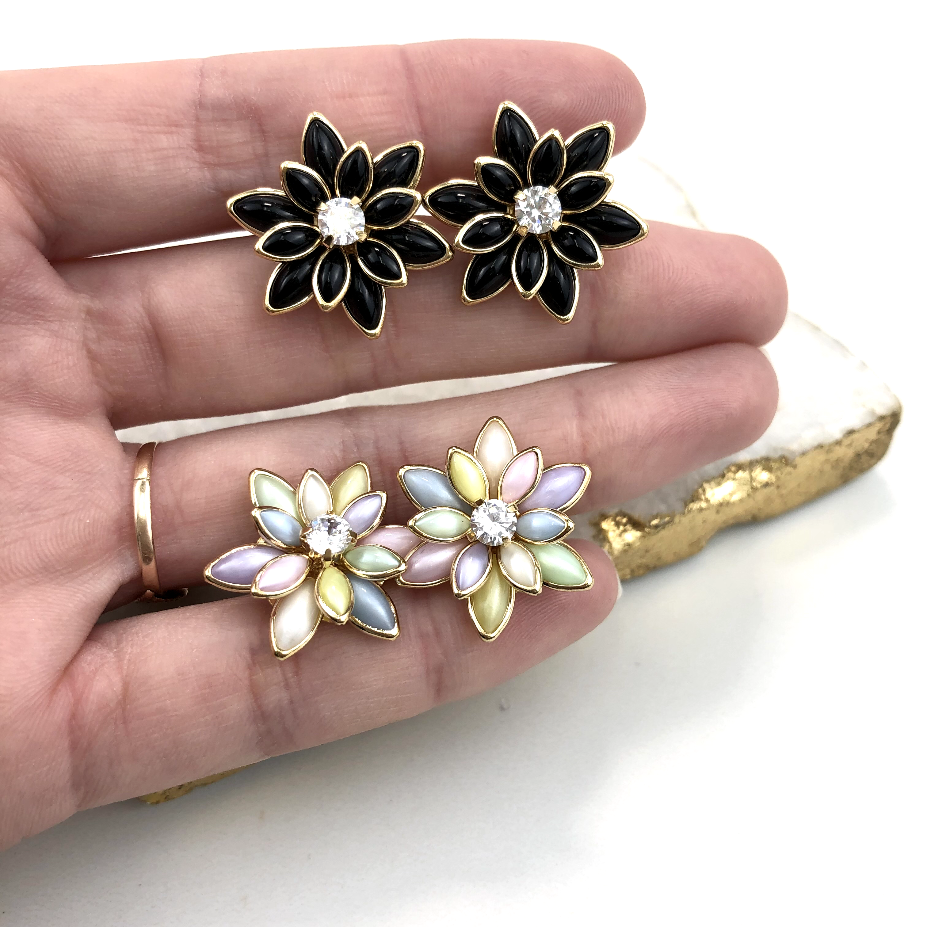 18K Gold Layered Oro Laminado MultiColor or Black Flower Design Push Back Earrings 21.0035/30/2