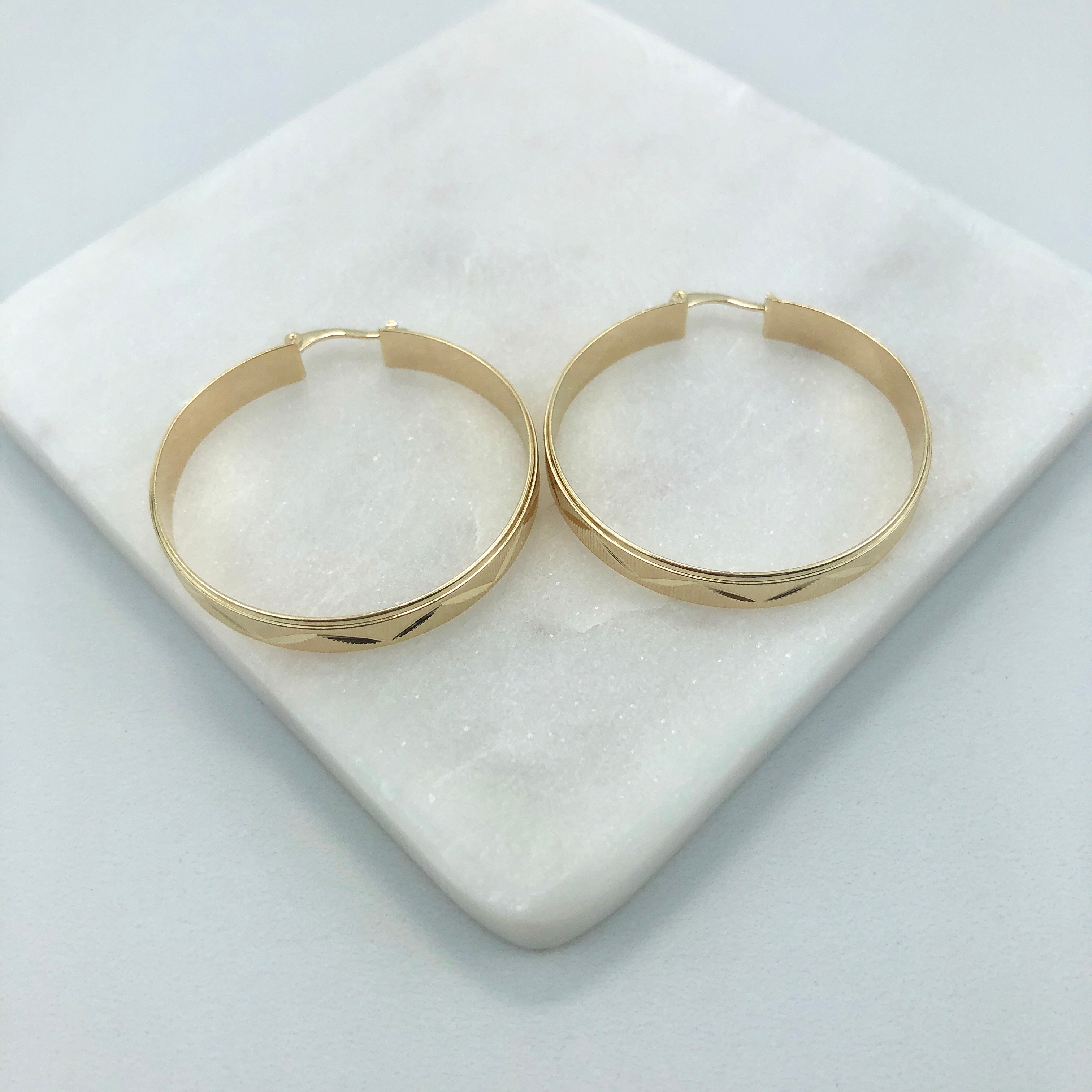 18K Gold Layered Oro Laminado 39 mm Diamond Cut Flat Hoops Wholesale 21.0391