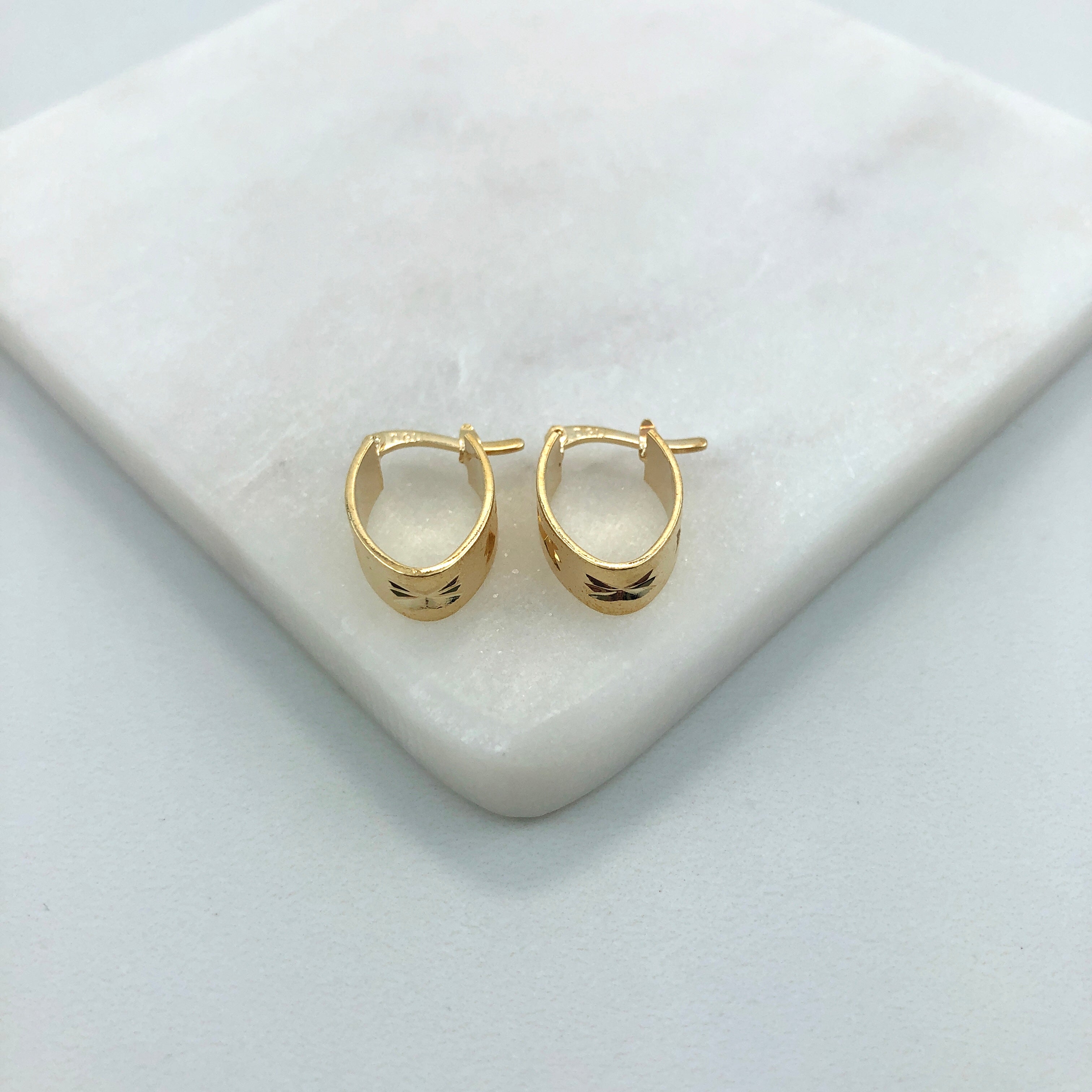 18K Gold Layered Oro Laminado 11 mm Diamond Cut Texturized Hoops Wholesale 21.0426