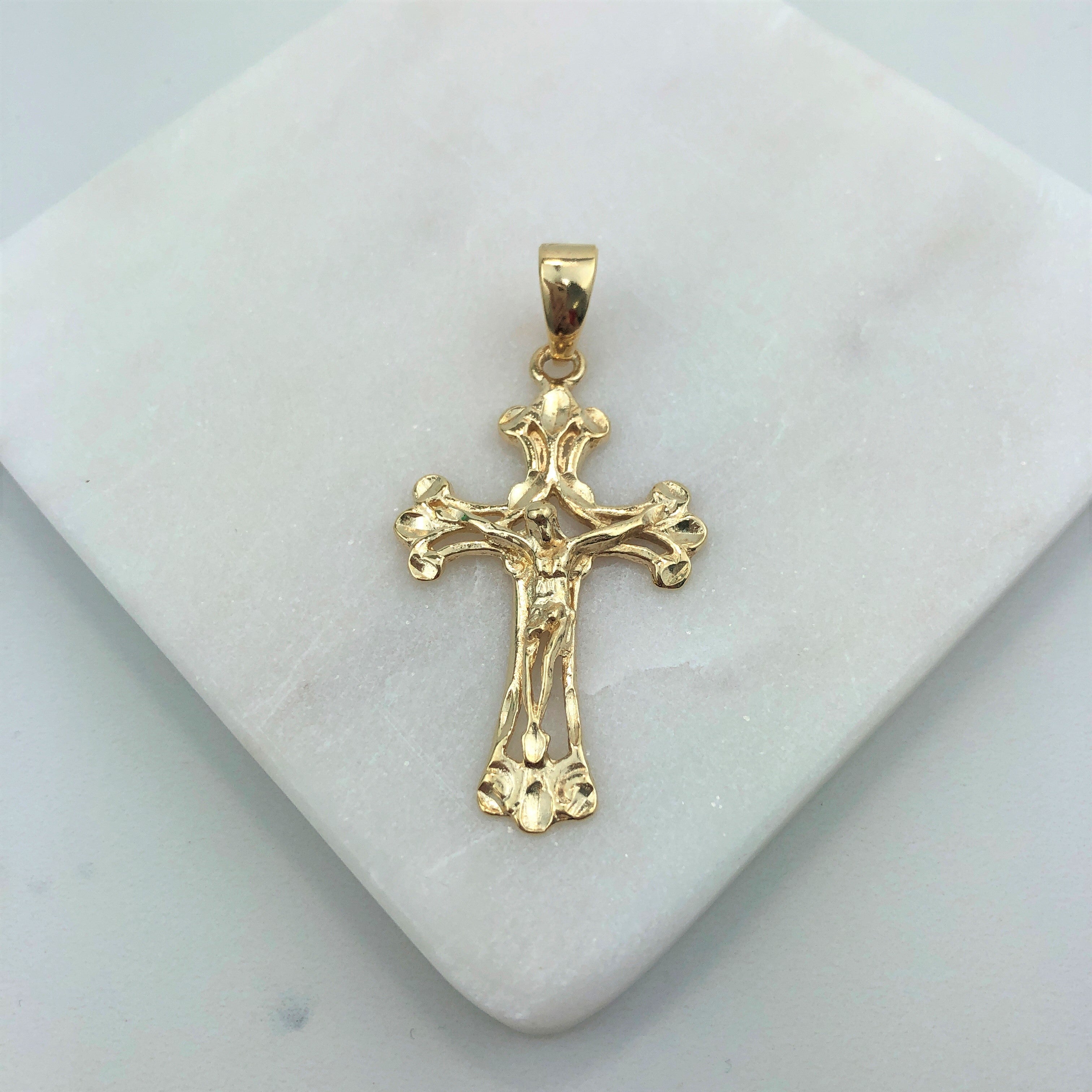 18K Gold Layered Oro Laminado Jesus Cross Cutout Design Religious Pendant 31.0004