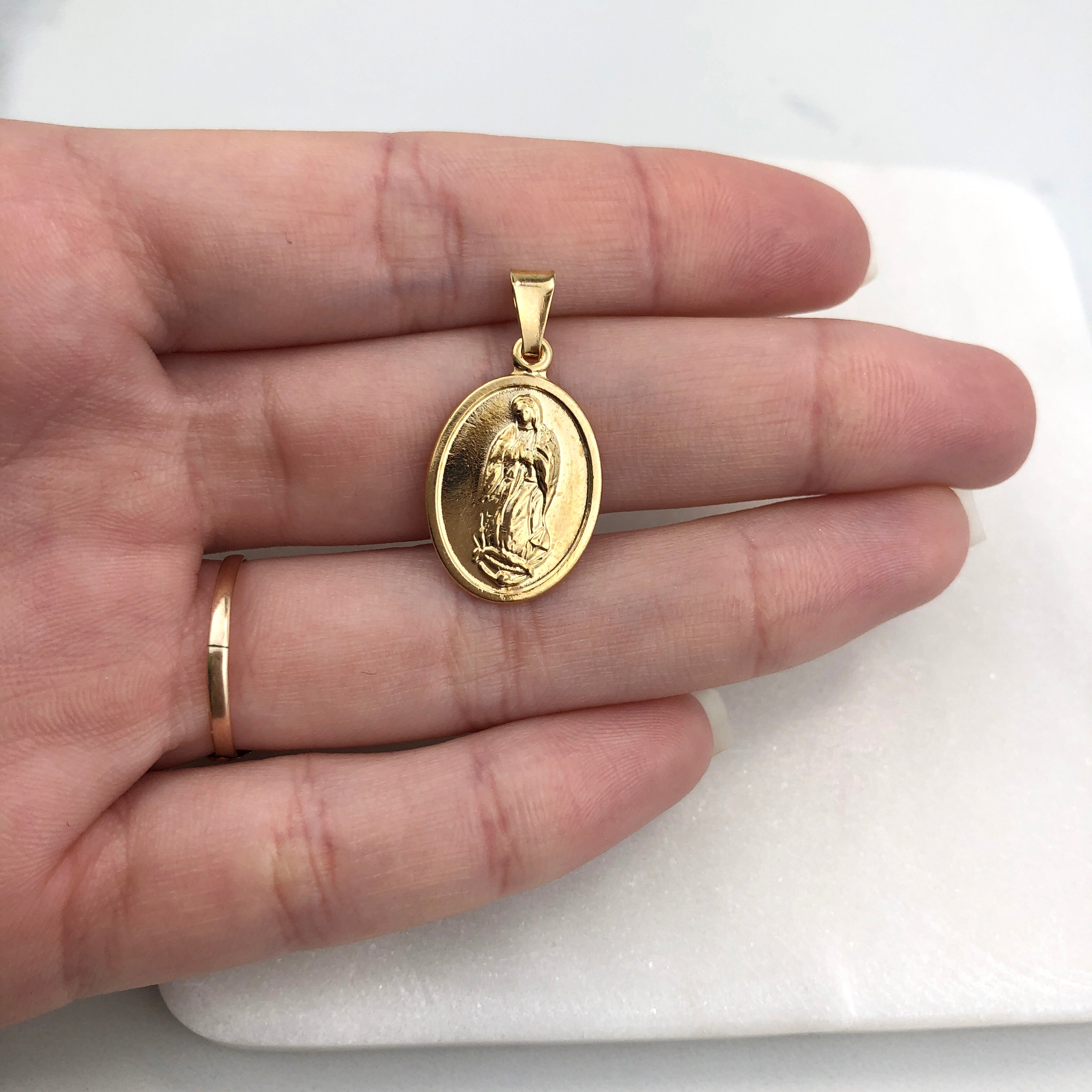 18K Gold Layered Oro Laminado 21 mm Our Lady of Guadalupe Medal Pendant 31.0044