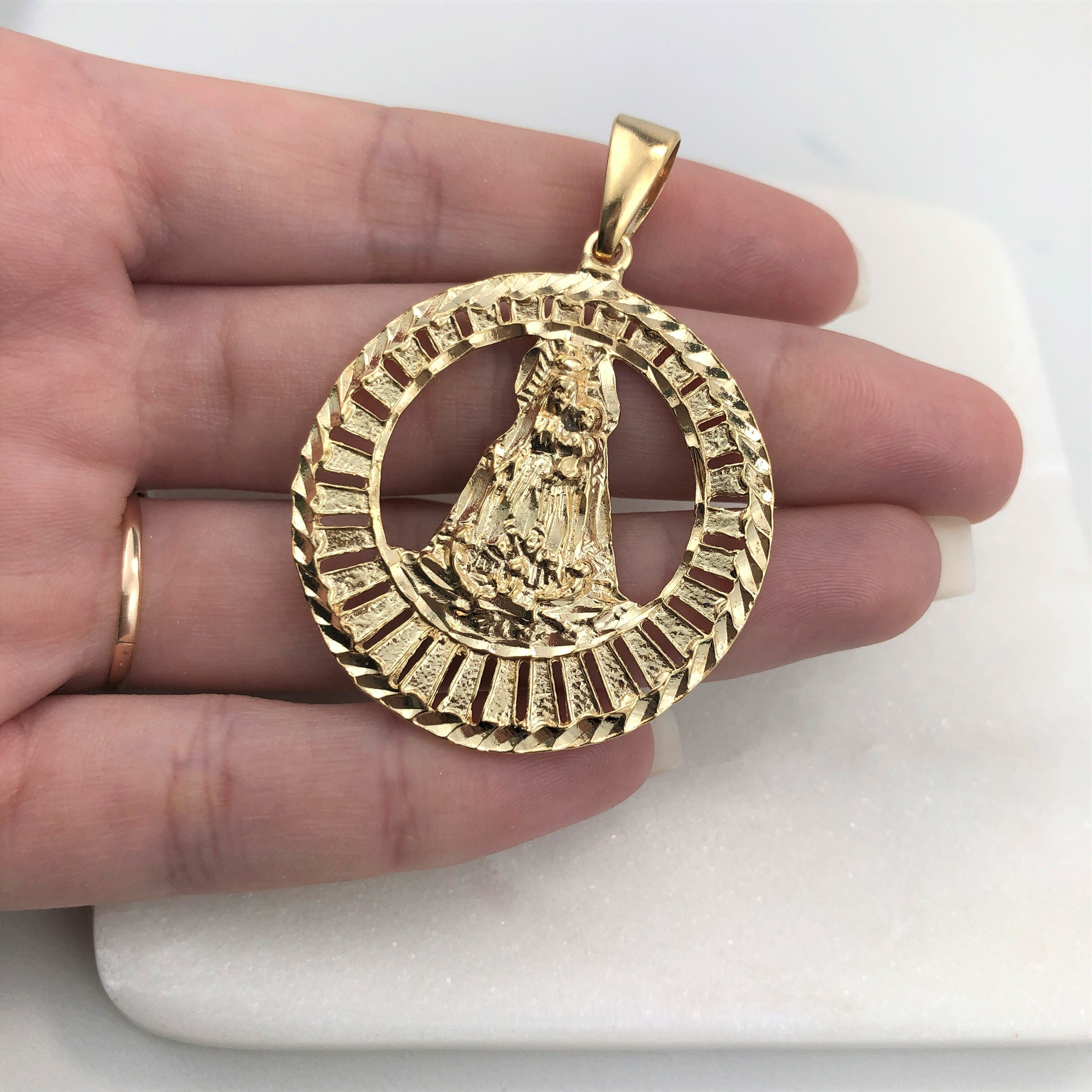 18K Gold Layered Oro Laminado Diamond Cut Finish of Our Lady of Charity Medal Pendant 31.0074