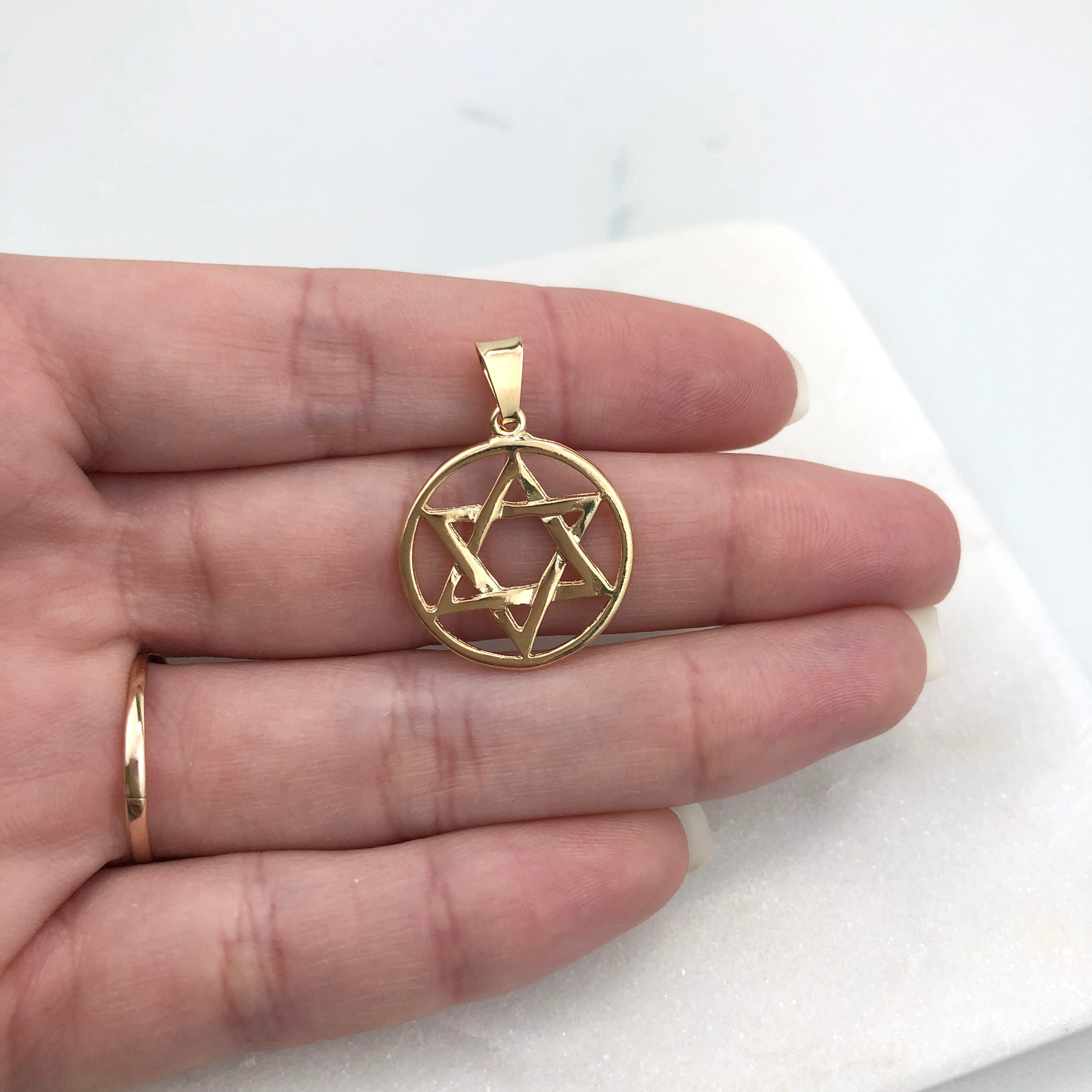 18K Gold Layered Oro Laminado Cut Out Star of David 31.0084