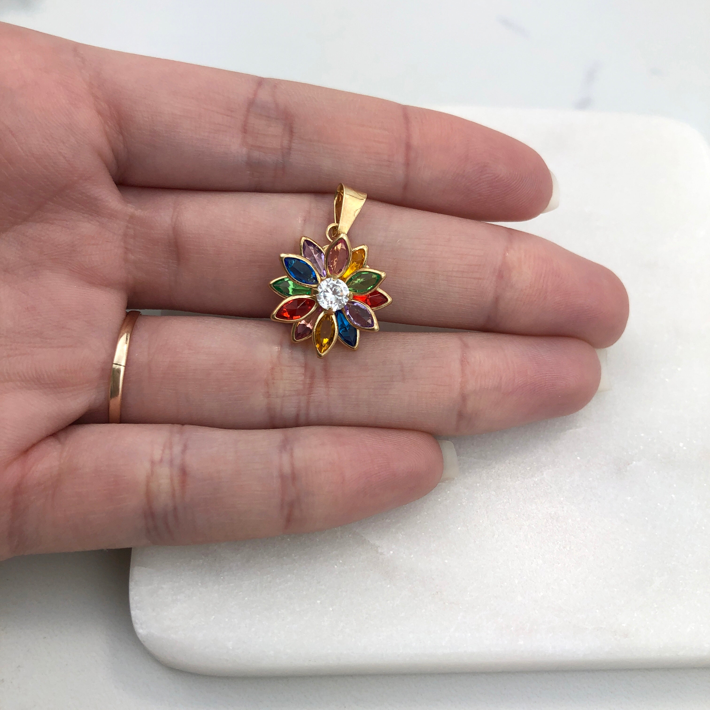 18K Gold Layered Oro Laminado Clear Cubic Zirconia Center with Assorted Marquise Rhinestone Flower Design Pendant 31.0098/2/3/7/17/30/92