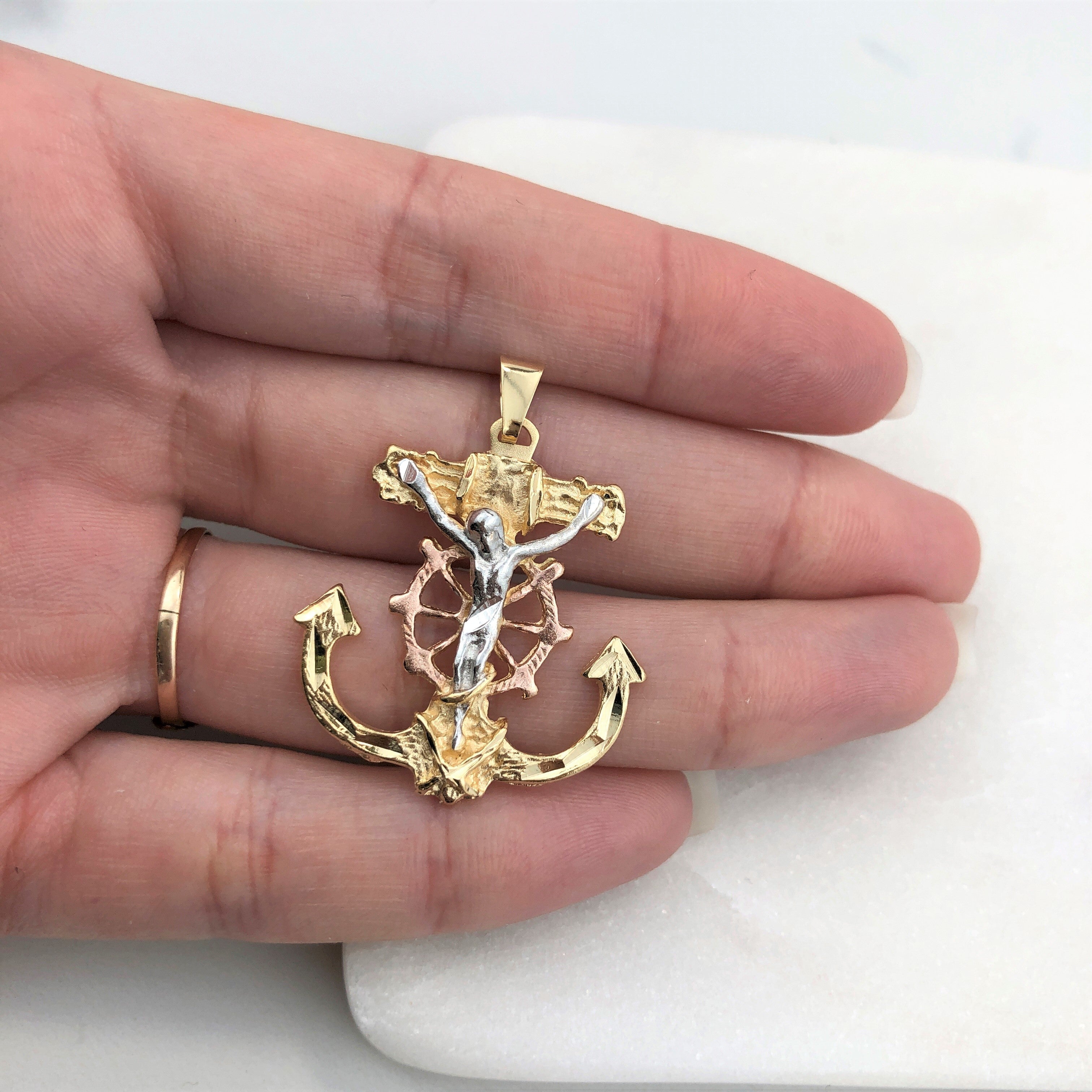 18K Gold Layered Oro Laminado Charm 31.0143