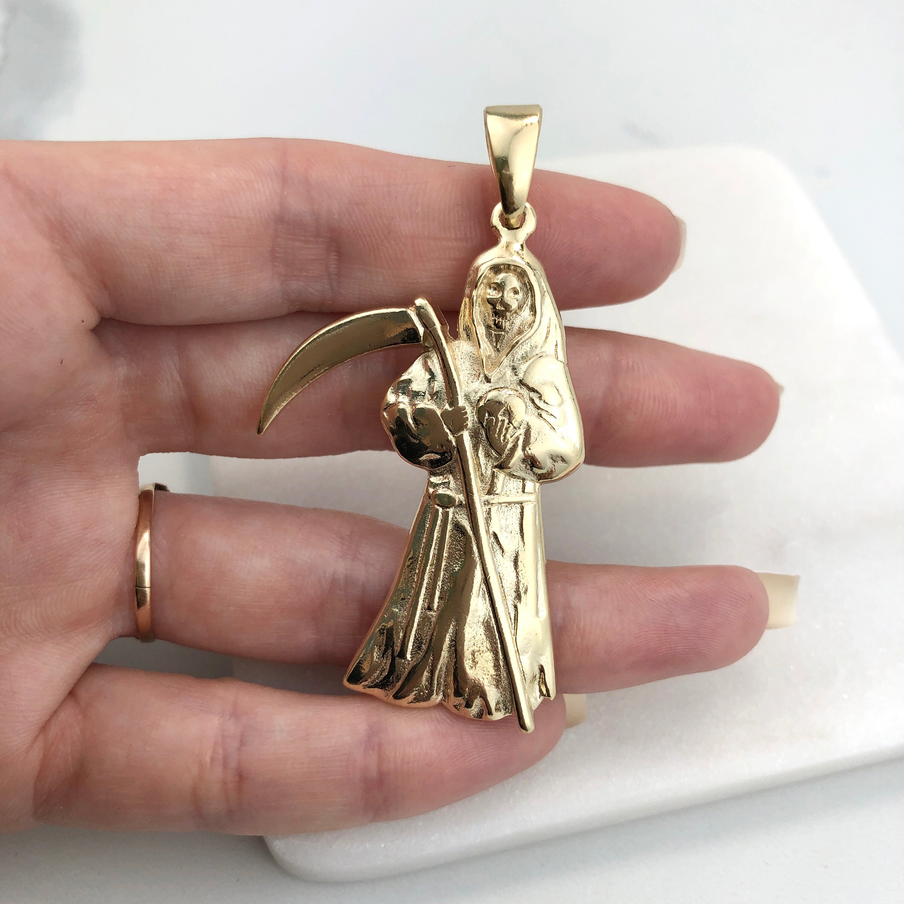 18K Gold Layered Oro Laminado Charm 31.0155