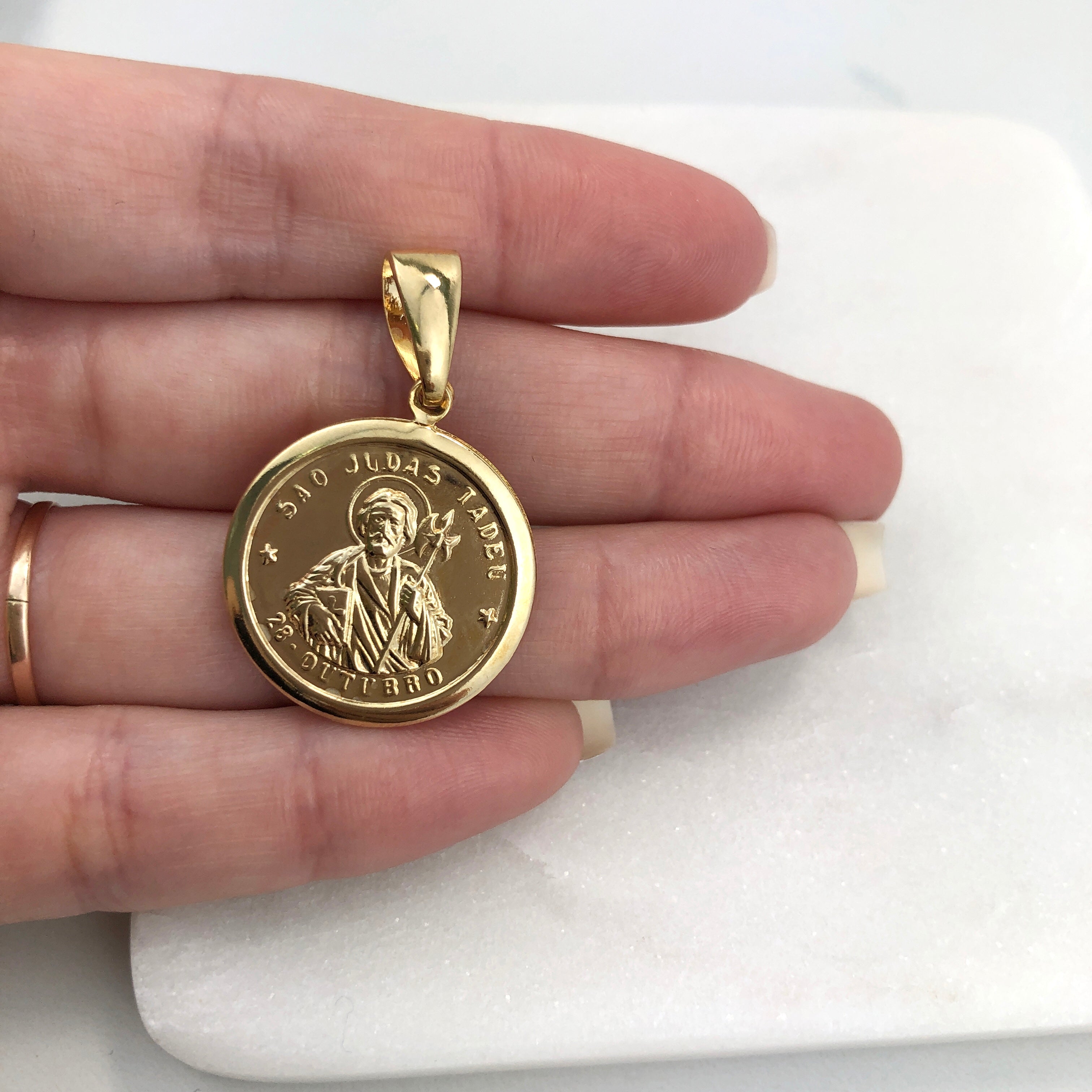 18K Gold Layered Oro Laminado Charm 31.0156