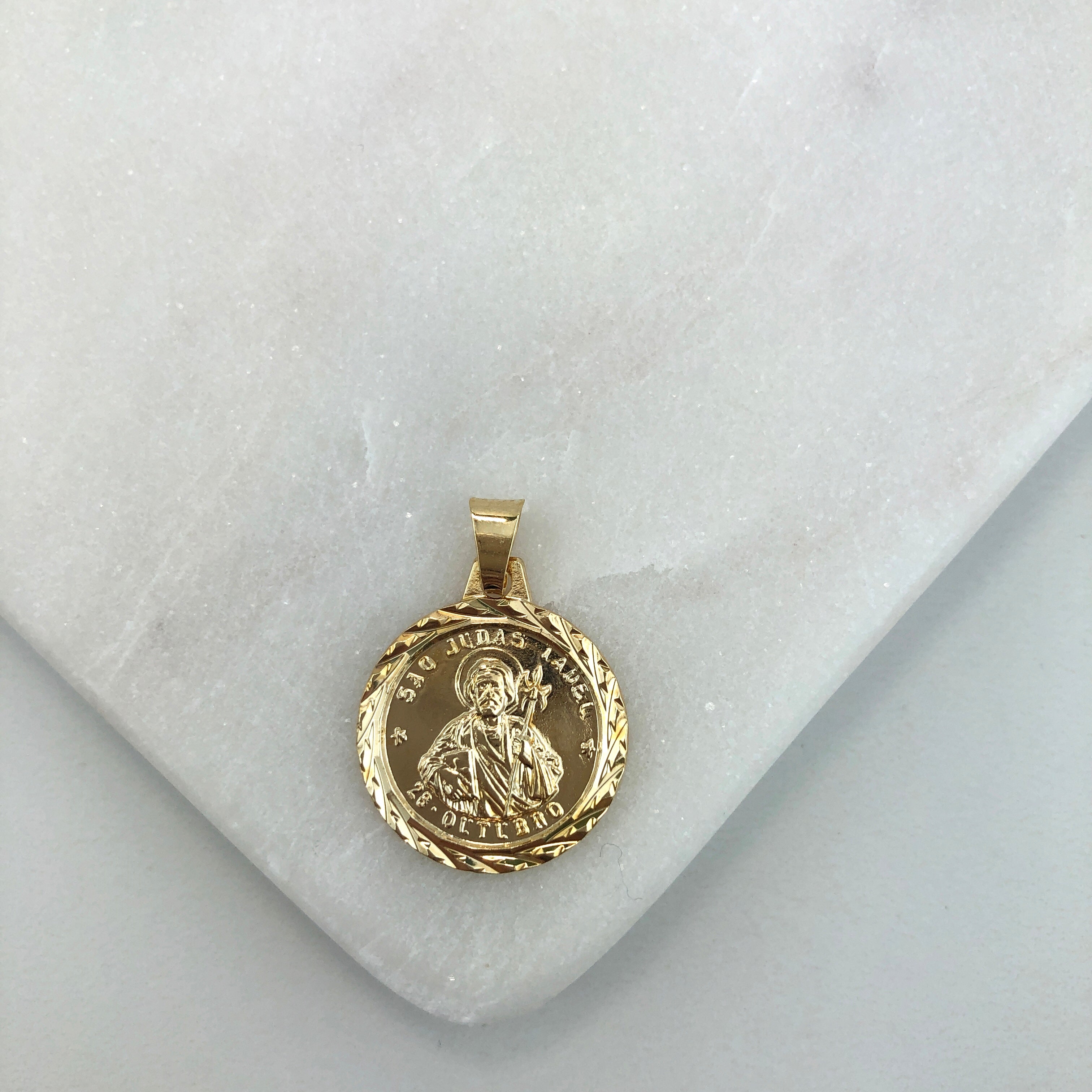 18K Gold Layered Oro Laminado Charm 31.0157