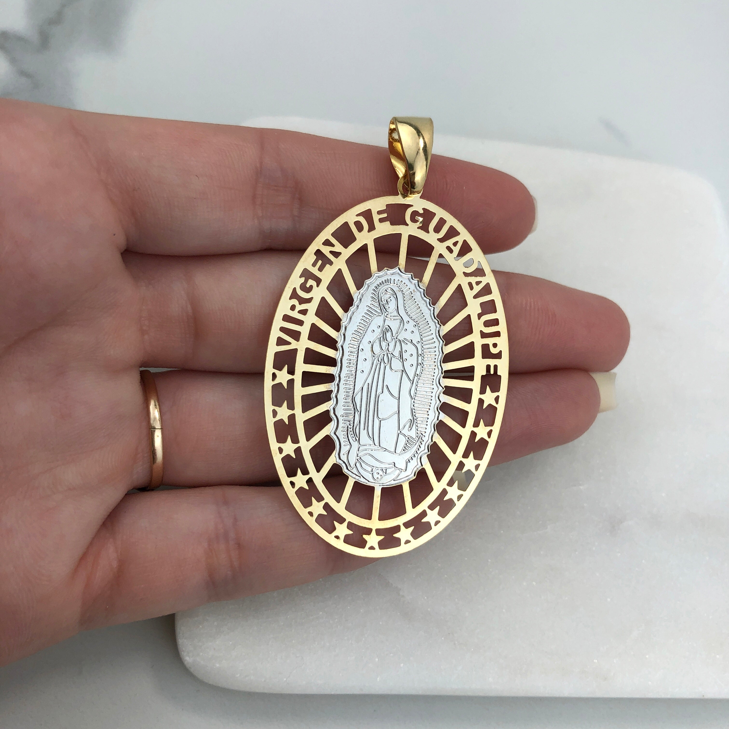 18K Gold Layered Oro Laminado Charm 31.0158