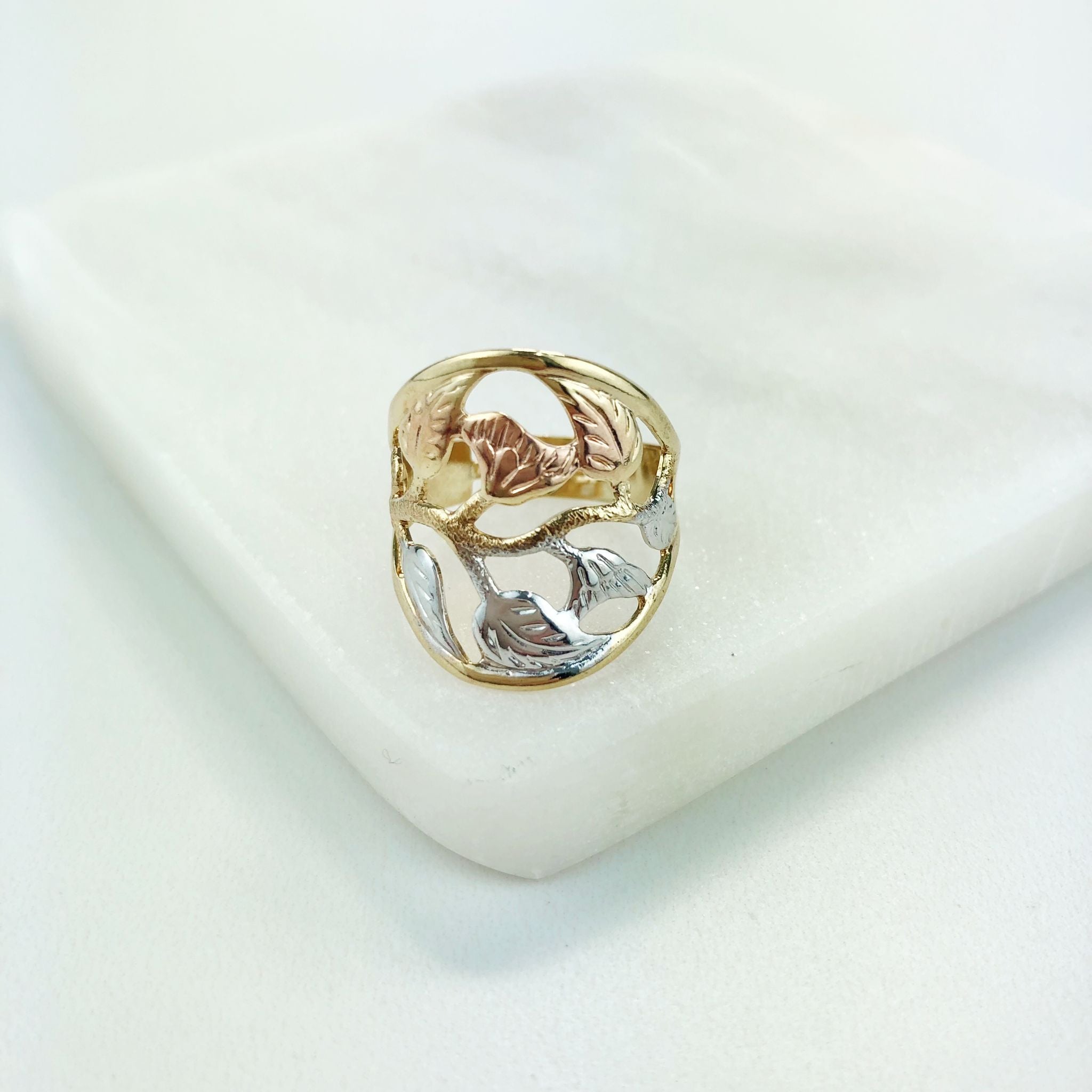 18K Gold Layered Oro Laminado Tri-Tone, Three Color, Filigree Leaves Design Adjustable Ring 81.0019  Split-Shank