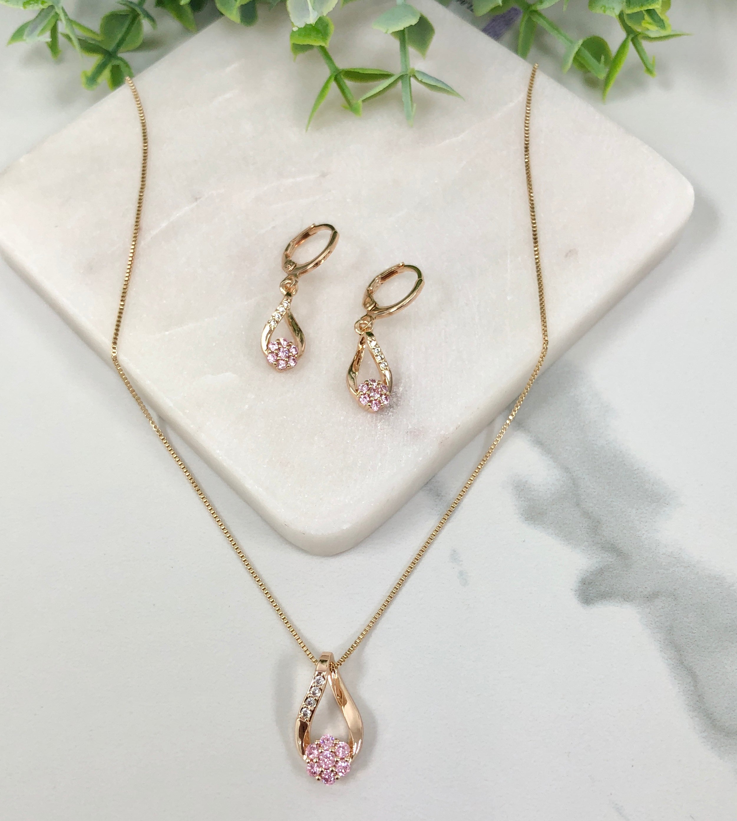 18K Gold Layered Oro Laminado Pink Micro Cubic Zirconia Cutout Design Flower Box Chain Necklace & Leverback Earrings Set 93.0325
