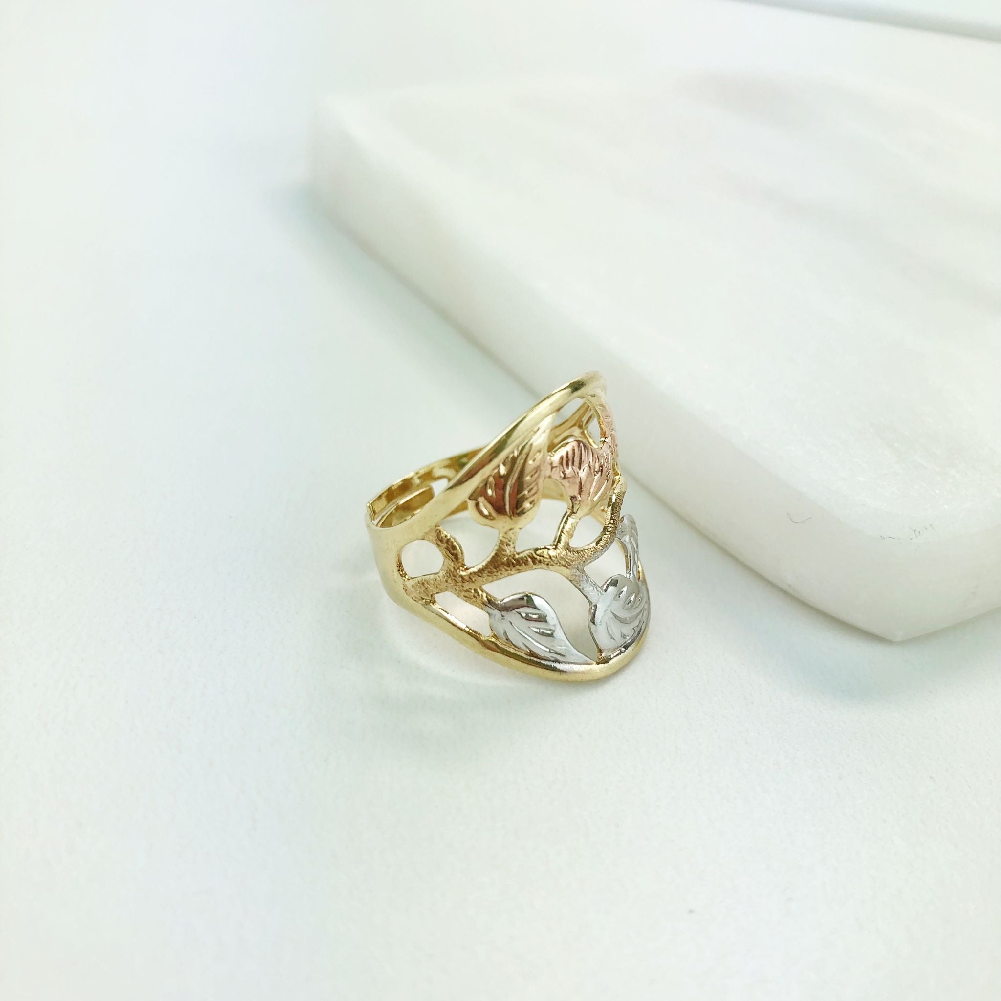 18K Gold Layered Oro Laminado Tri-Tone, Three Color, Filigree Leaves Design Adjustable Ring 81.0019  Split-Shank
